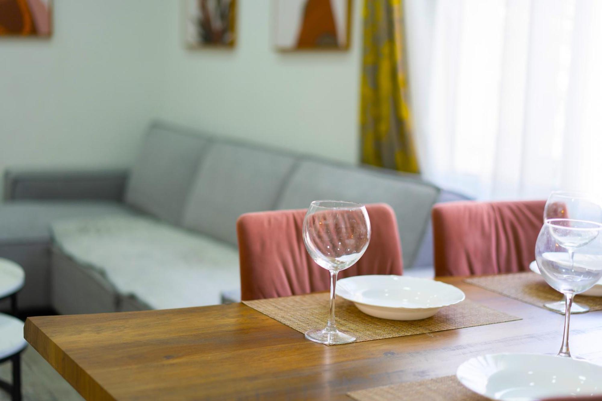 Modern 2 Bedroom With Balcony In Location * Tirana