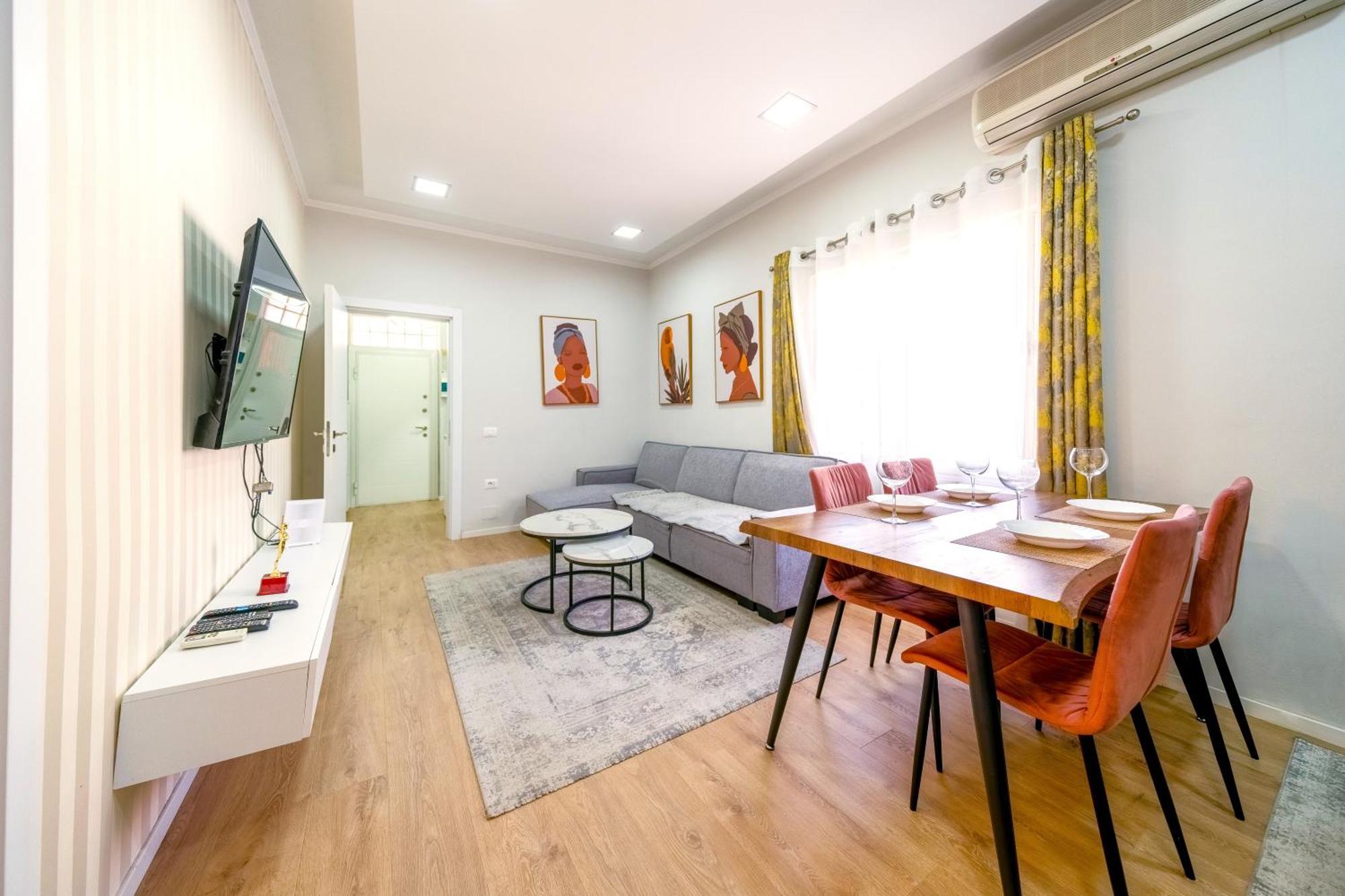 Modern 2 Bedroom With Balcony In Location Apartamento Tirana
